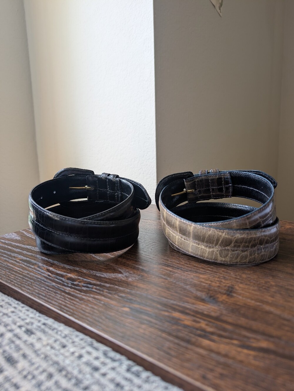 Lot 2 Vintage Talbots Black and Taupe Italian Alligator Calfskin Leather Belts - Picture 2 of 9